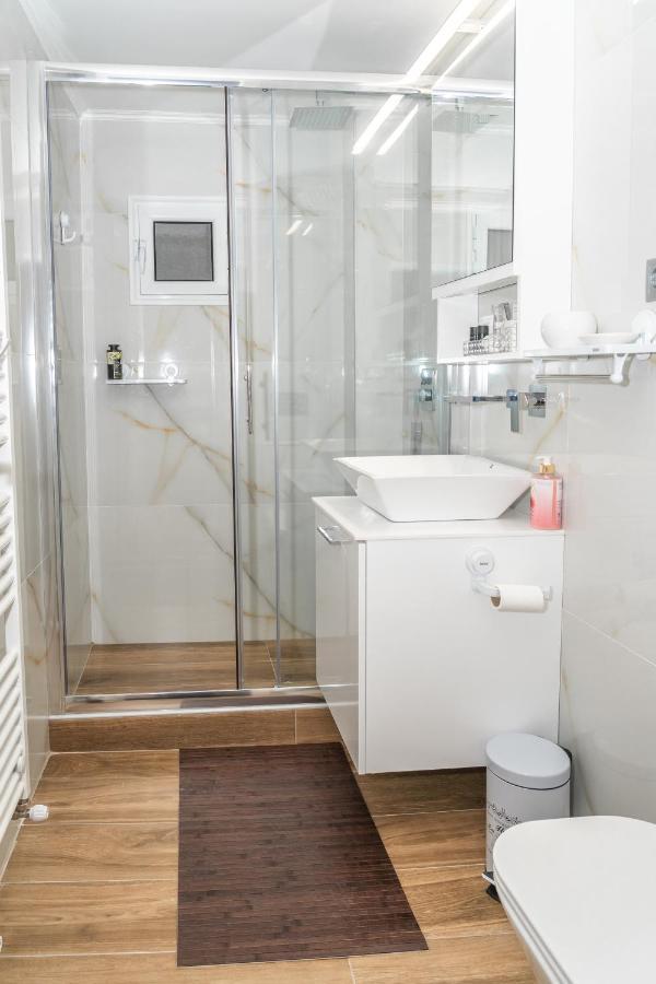 Angels Apartment Free Private Parking 테살로니키 외부 사진